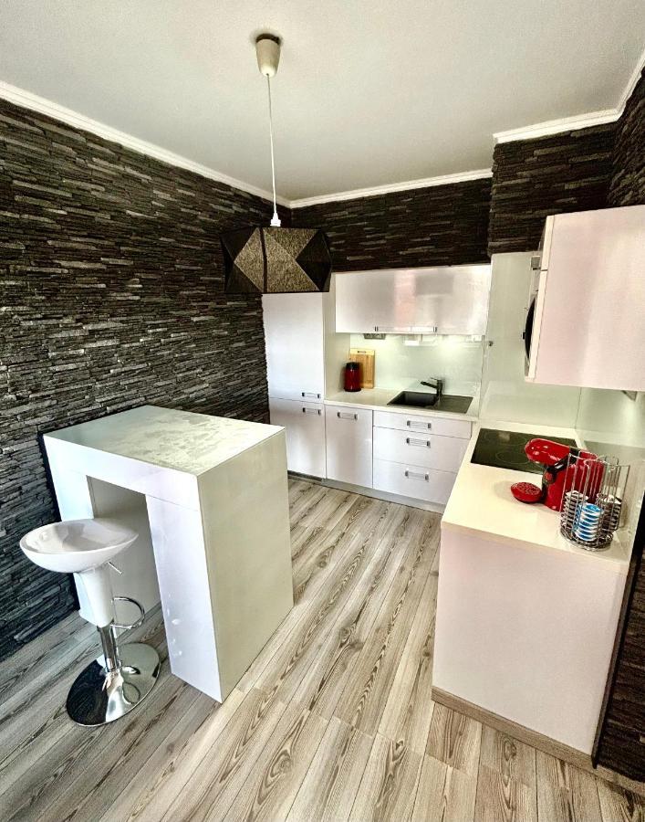 Apartmanik V Tichom Nadvori - Free Parking Bratislava Bagian luar foto